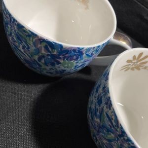 2 Lilly pulitzer coffee mugs floral hidden cat